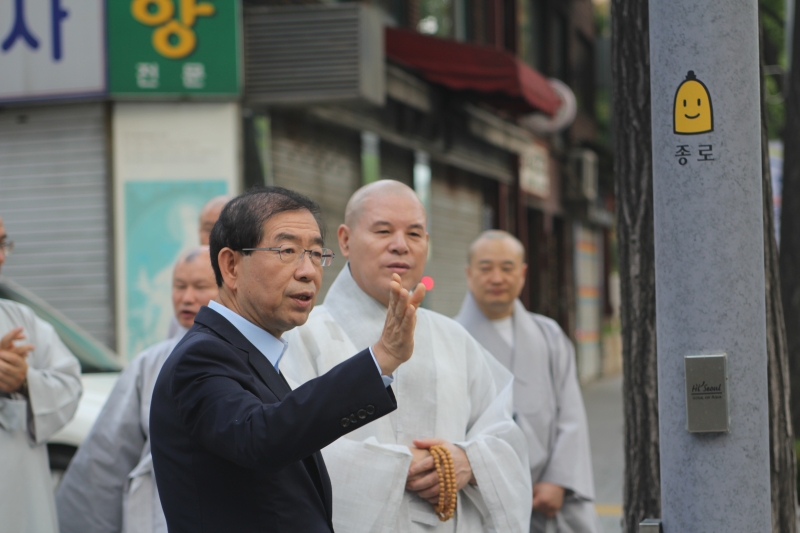 2014.09.05_전통사찰주지스님과 박원순 서울시장 조찬 (33)